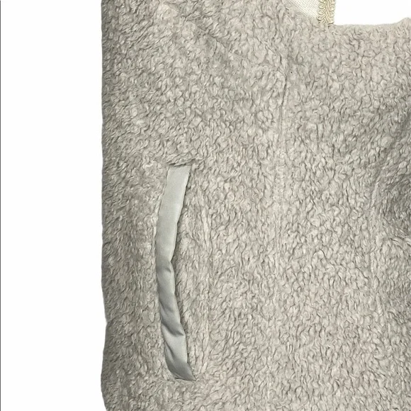 Patagonia Fleece Women’s Vest - Picture 10 of 12